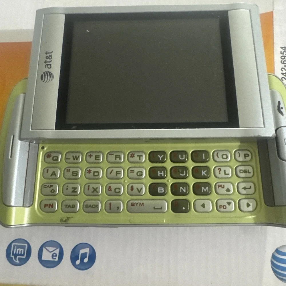 UTStarcom Quickfire GTX75G - Silver and Green ( AT&T ) Rare Smartphone For Parts